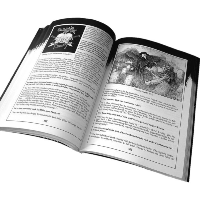 Книжка Cult Never Dies The Mega Zine