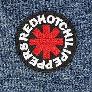Нашивка Red Hot Chili Peppers вишита чорна