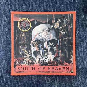 Нашивка Slayer - South Of Heaven друкована червона кайма