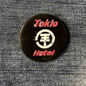 Значок Tokio Hotel 3 круглий